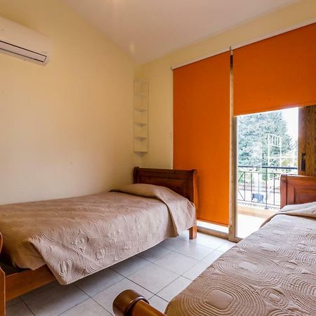 Villa Rina Paphos Extérieur photo