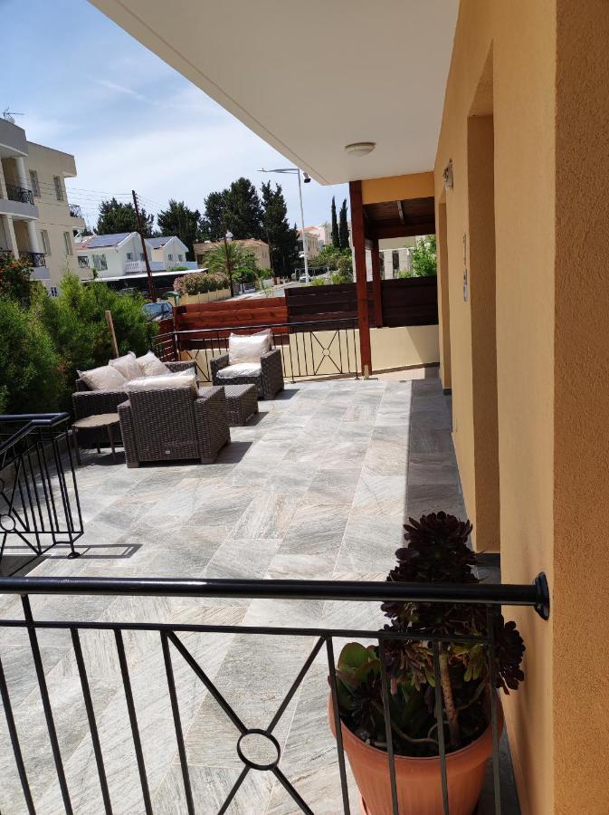 Villa Rina Paphos Extérieur photo