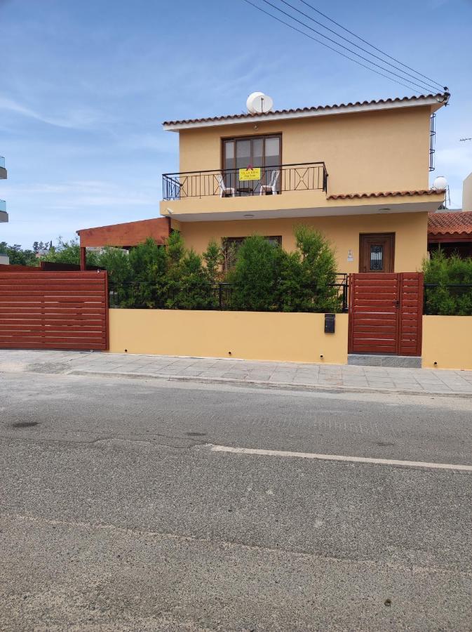Villa Rina Paphos Extérieur photo