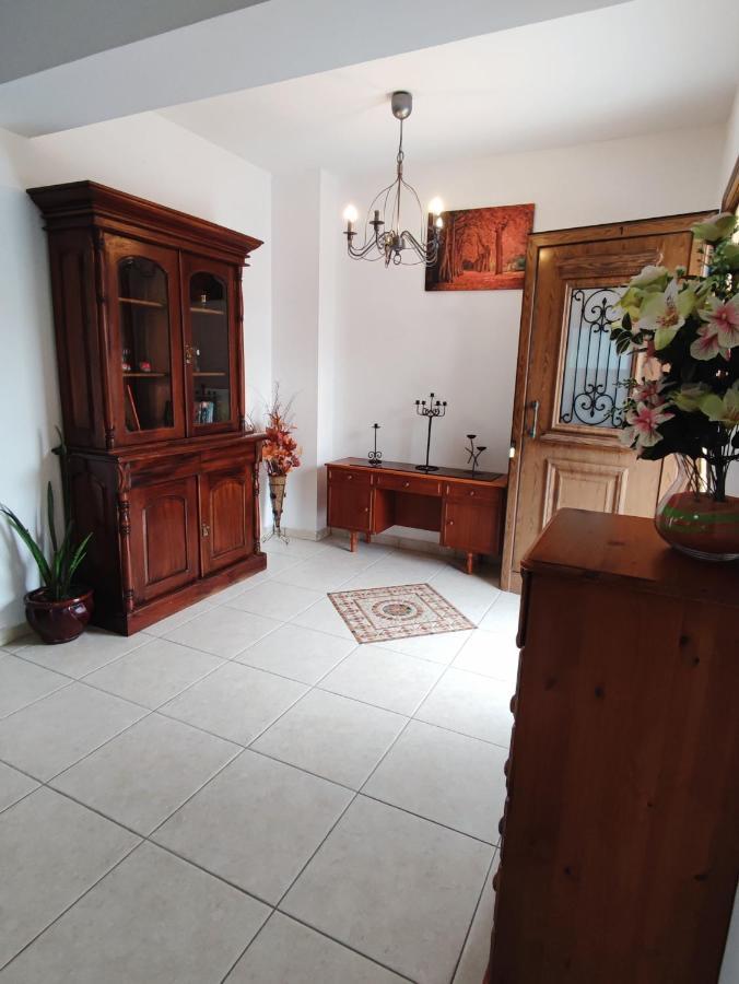 Villa Rina Paphos Extérieur photo