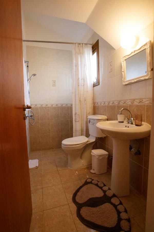 Villa Rina Paphos Extérieur photo
